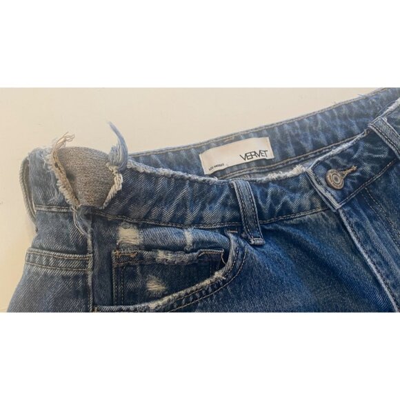 Vert High Rise Denim Cut off Slit Shorts, Medium - Picture 13 of 16